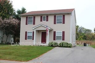 3733 Willow Run Dr in Toledo, OH - Building Photo