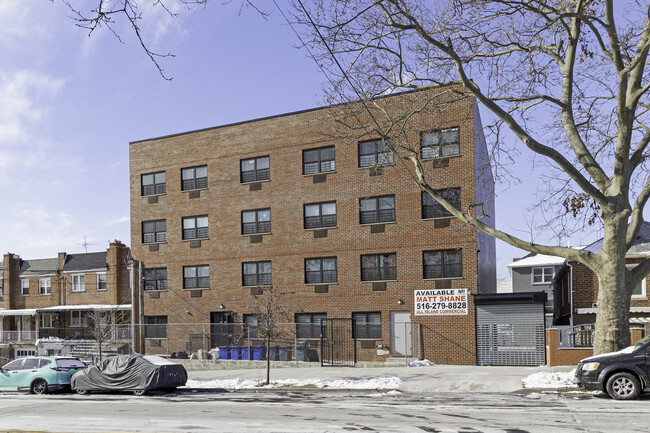 3575 Laconia Ave in Bronx, NY - Building Photo - Building Photo