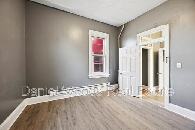 330 Kerlin St in Chester, PA - Building Photo - Building Photo