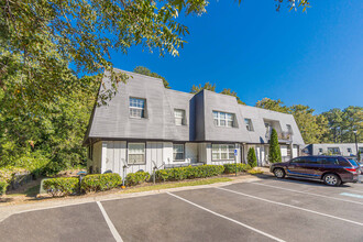 Pines at Lawrenceville Apartments in Decatur, GA - Building Photo - Building Photo