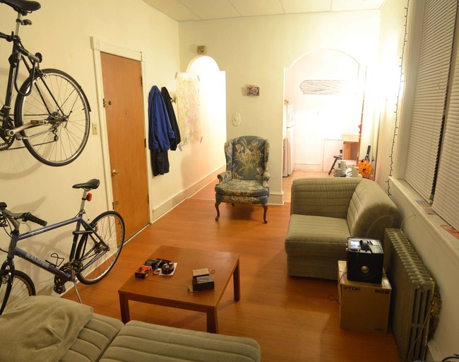 4217 Baltimore Ave, Unit 1F in Philadelphia, PA - Building Photo - Building Photo