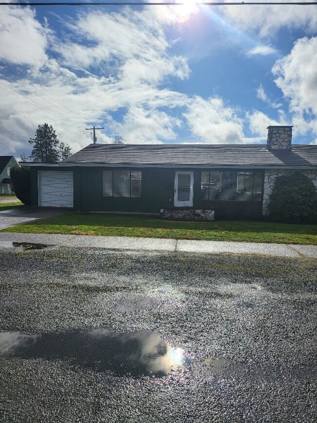 365-377 SW McFadden Ave in Chehalis, WA - Building Photo - Building Photo