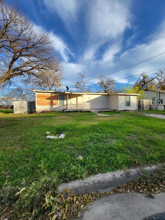 504 Wolf St in Killeen, TX - Building Photo