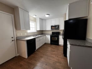 725 Heavens Dr in Mandeville, LA - Building Photo - Building Photo