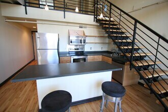 300 Tijeras Ave NE in Albuquerque, NM - Building Photo - Building Photo