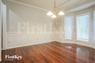 1514 Wrangler Way in Raymore, MO - Foto de edificio - Building Photo