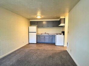 1668 Ferry St in Eugene, OR - Building Photo - Building Photo