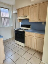 117-12 Smith St in Queens, NY - Building Photo - Building Photo