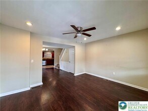 207 Spring St, Unit 2-2318 in West Easton, PA - Building Photo - Building Photo