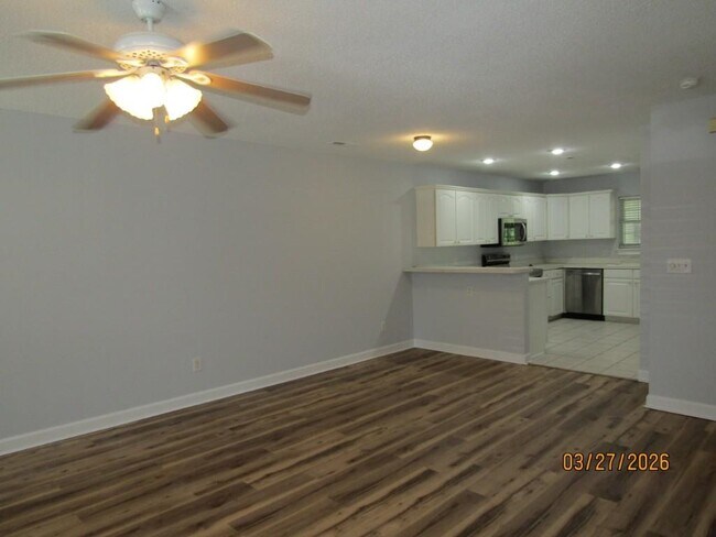 1812 Wilson Cain Aly in North Myrtle Beach, SC - Building Photo - Building Photo