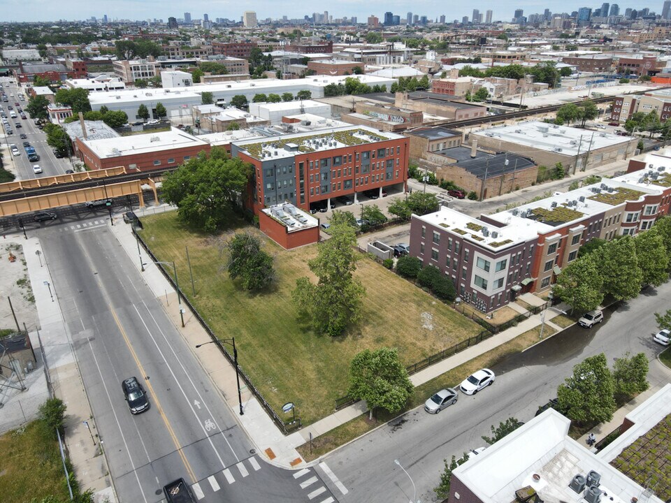 Westhaven Park Station in Chicago, IL - Building Photo