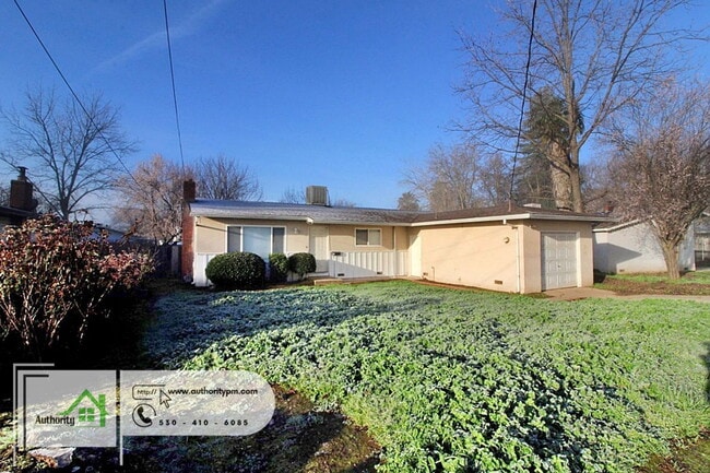 3120 Stingy Ln in Anderson, CA - Building Photo - Building Photo