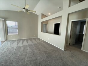 8545 Gracious Pine Ave in Las Vegas, NV - Building Photo - Building Photo