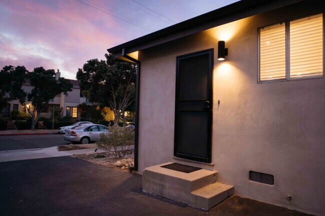 2033 Euclid St in Santa Monica, CA - Building Photo - Building Photo