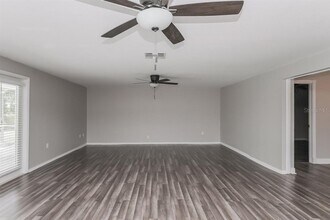 4400 Old Colony Rd in Mulberry, FL - Building Photo - Building Photo