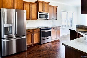 115 Somer Creek Ln in Huntsville, AL - Building Photo - Building Photo