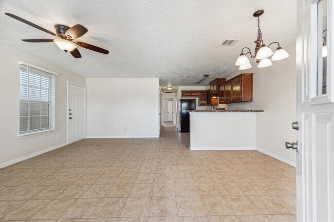 8424 Cannon St-Unit -A in Houston, TX - Foto de edificio - Building Photo