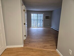 4 Midhurst Rd in Nashua, NH - Building Photo - Building Photo