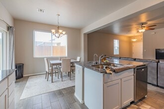 892 Valencia in Alamogordo, NM - Building Photo - Building Photo