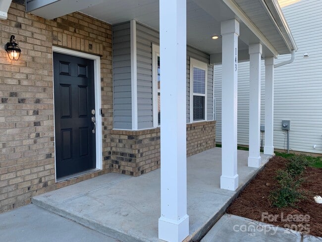 143 Wrangell Dr in Mooresville, NC - Building Photo - Building Photo