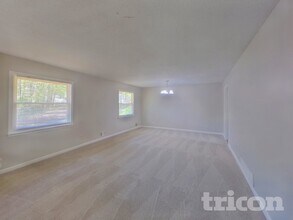 2574 Northbrook Rd in Snellville, GA - Foto de edificio - Building Photo