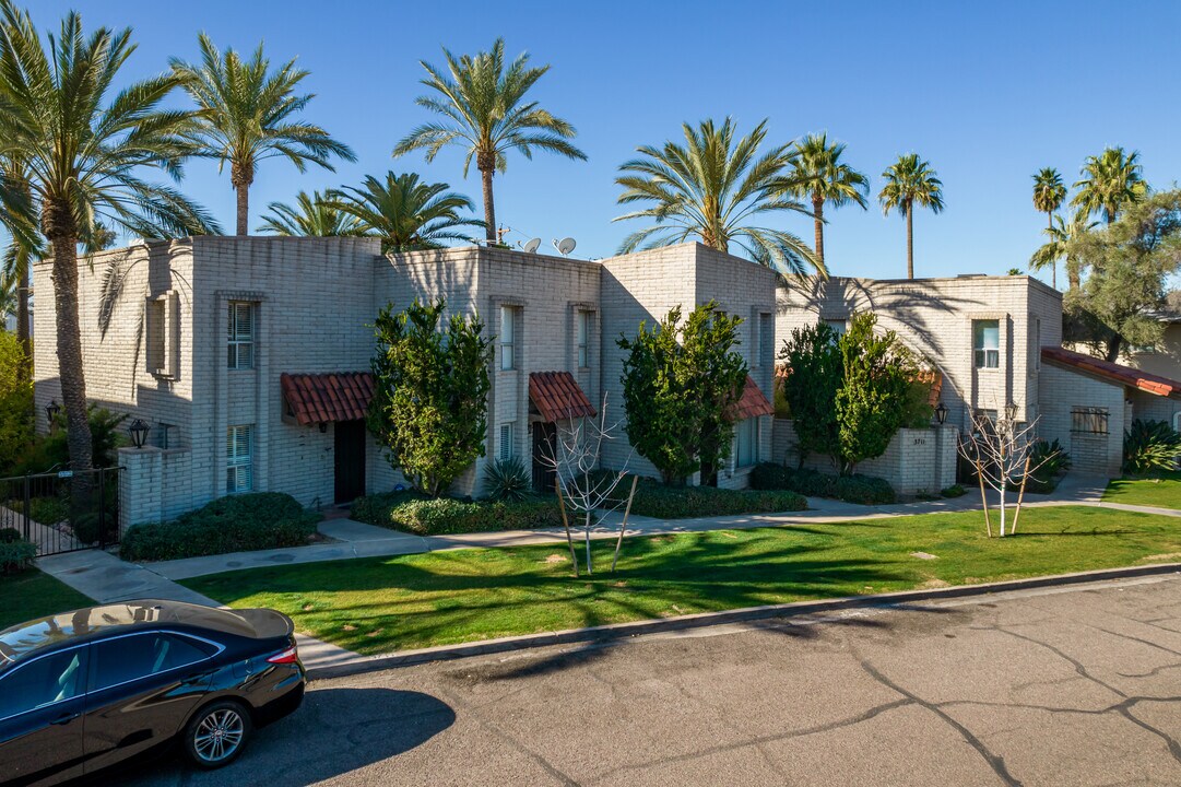 Monte Rosa Condos in Phoenix, AZ - Building Photo