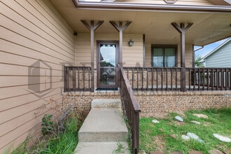2406 S Cooper St in Wichita, KS - Building Photo - Building Photo