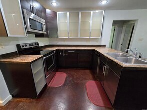 110 SE 2nd St in Bryant, AR - Foto de edificio - Building Photo