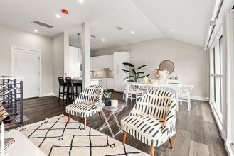 771 Harrison Ave, Unit PH8 in Boston, MA - Building Photo - Building Photo