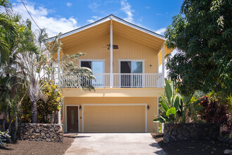 76-6189 Alii Dr in Kailua Kona, HI - Building Photo - Building Photo