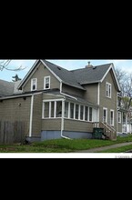 147 Cottage St in Rochester, NY - Building Photo - Building Photo