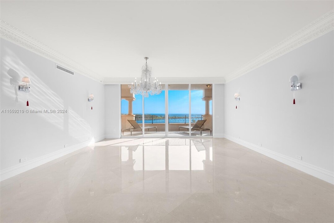 7154 Fisher Island Dr in Miami Beach, FL - Building Photo