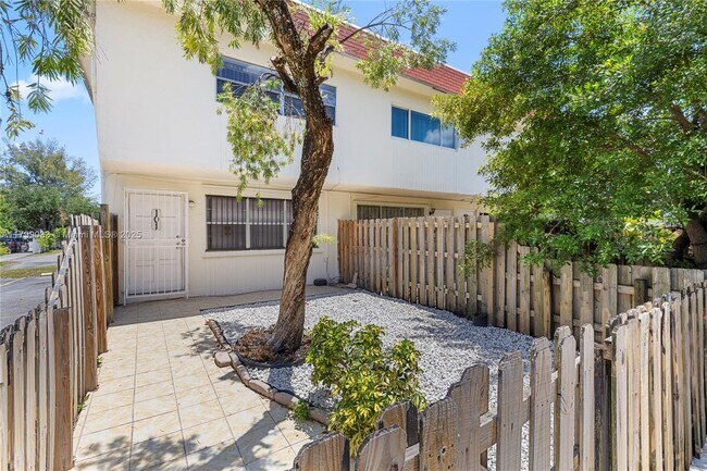 property at 1520 NE 151st St