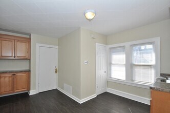 133 e Montana st, Unit #1 in Milwaukee, WI - Building Photo - Building Photo