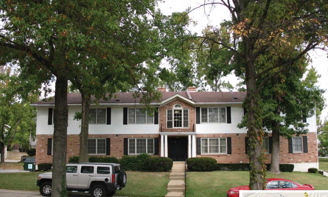 601 Broadmoor Dr in Chesterfield, MO - Foto de edificio