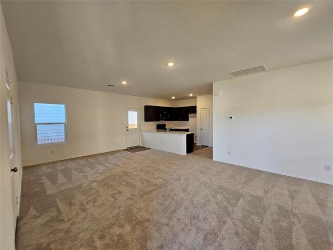 856 Rancho Del Cielo Lp in Jarrell, TX - Building Photo - Building Photo