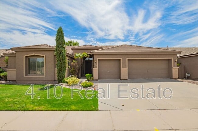property at 463 W Canary Way
