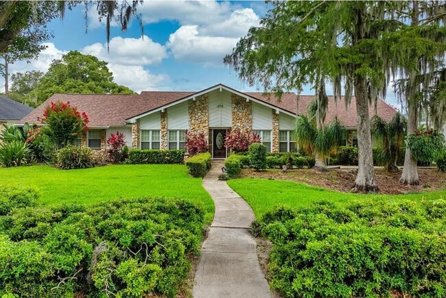 property at 3826 N Lake Orlando Pkwy