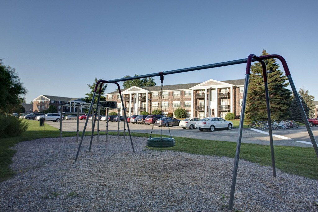 Knob Hill Apartments in Okemos, MI
