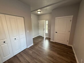 871 Hickory St NE in Salem, OR - Building Photo - Building Photo