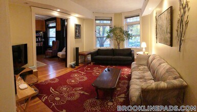 1901 Beacon St in Brookline, MA - Building Photo - Building Photo