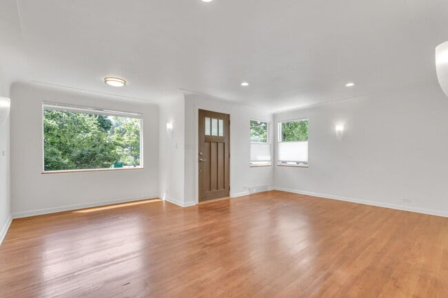 3032 S Corona St in Englewood, CO - Building Photo - Building Photo