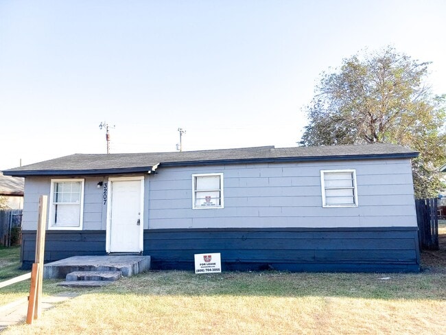 property at 3207 Duke St