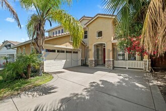 338 Roundhill Dr in Brentwood, CA - Building Photo - Building Photo