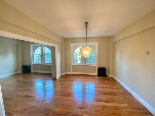 1925 16th St NW in Washington, DC - Building Photo - Building Photo