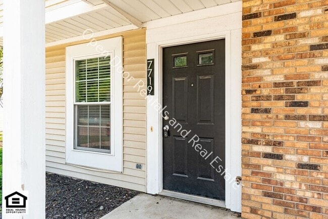 7719 E State Blvd in Fort Wayne, IN - Building Photo - Building Photo