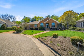 4013 Lambs Creek Ct in Virginia Beach, VA - Building Photo - Building Photo