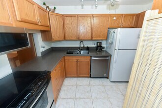 166 Lake Carol Dr in West Palm Beach, FL - Building Photo - Building Photo