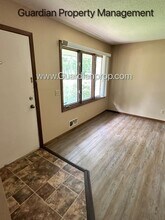 307 5th St SE in Minneapolis, MN - Building Photo - Building Photo
