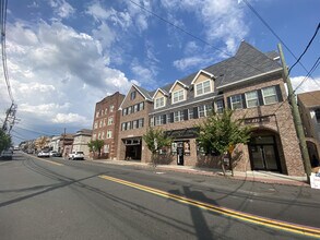 134 Franklin Ave in Nutley, NJ - Foto de edificio - Building Photo